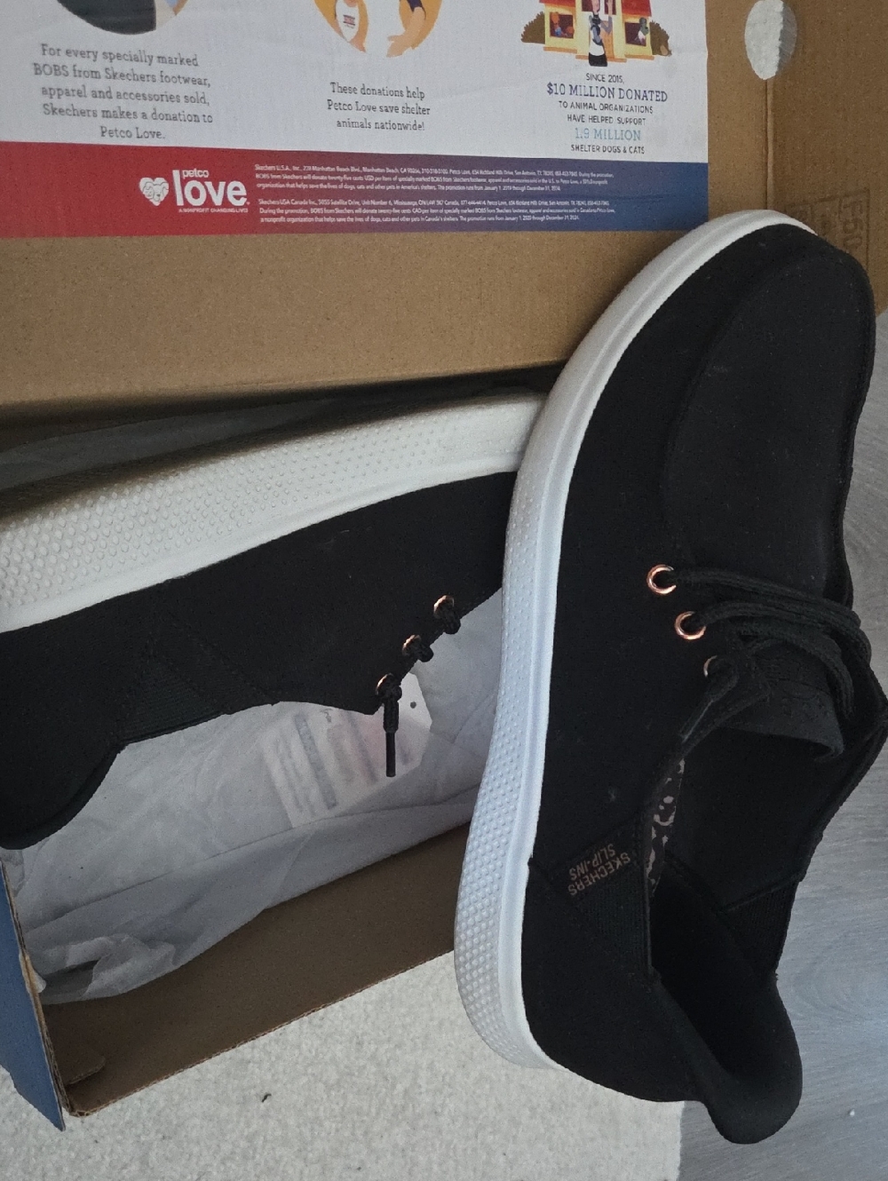 Skechers Black Sneakers with White Sole and Rose Gold Eyelets